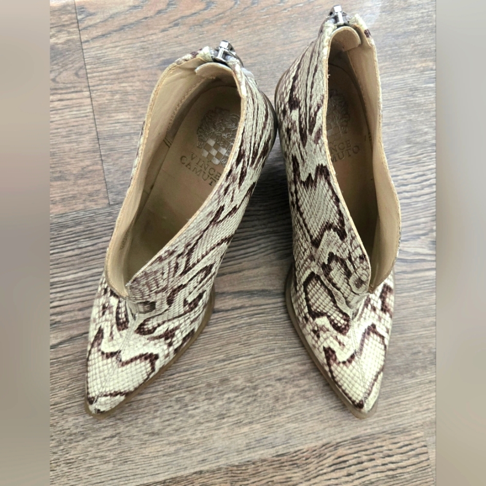 Vince Camuta Brown and Cream Ankle Booties